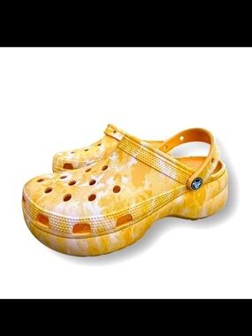 Crocs Iconic Platform Orange Sorbet Casual Slip On Comfort Shoes Women’s size 11